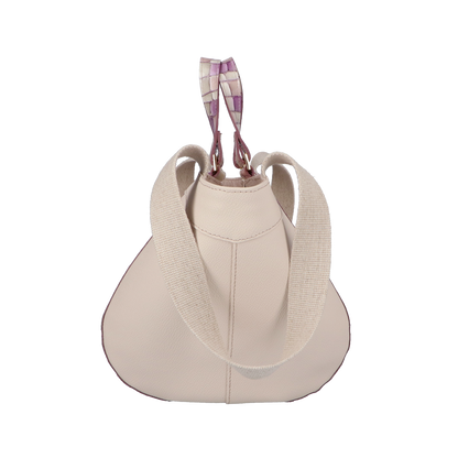 形を変える2wayバッグ／バタフライ?ヴィトロ