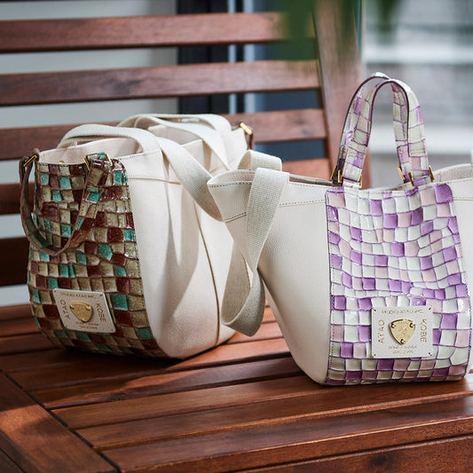 形を変える2wayバッグ／バタフライ?ヴィトロ