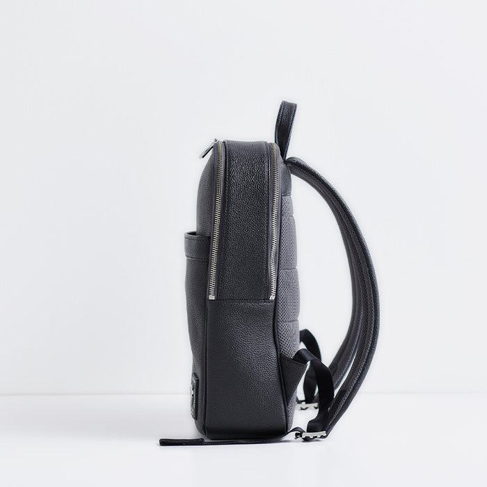 防水ビジネスリュック｜(ソウ)｜便利な機能が満載！