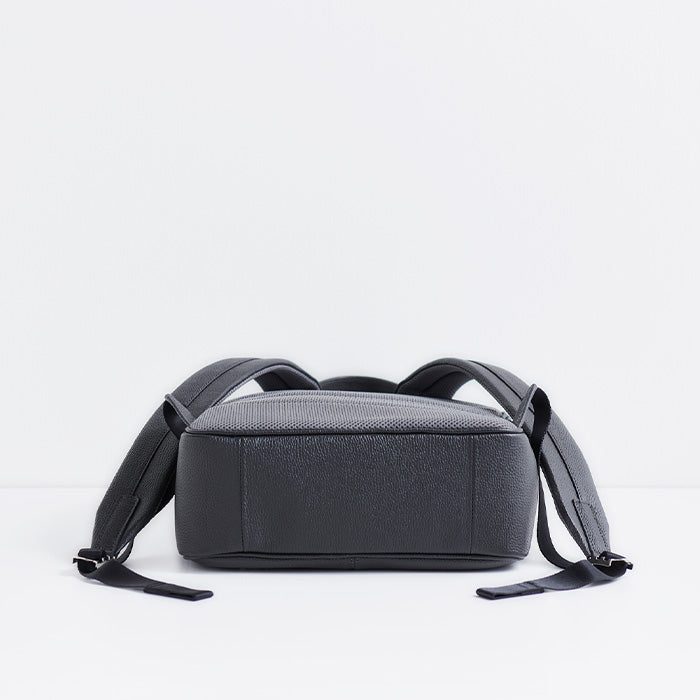 防水ビジネスリュック｜(ソウ)｜便利な機能が満載！