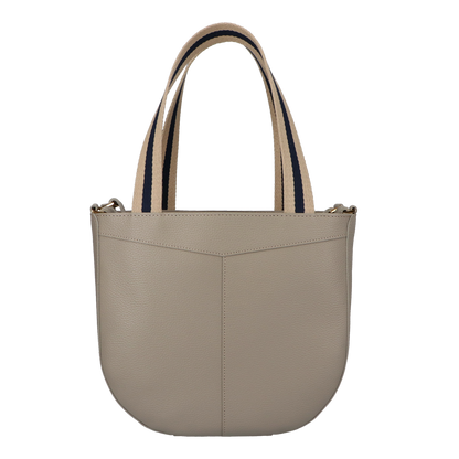 形を変える2wayバッグ／バタフライ